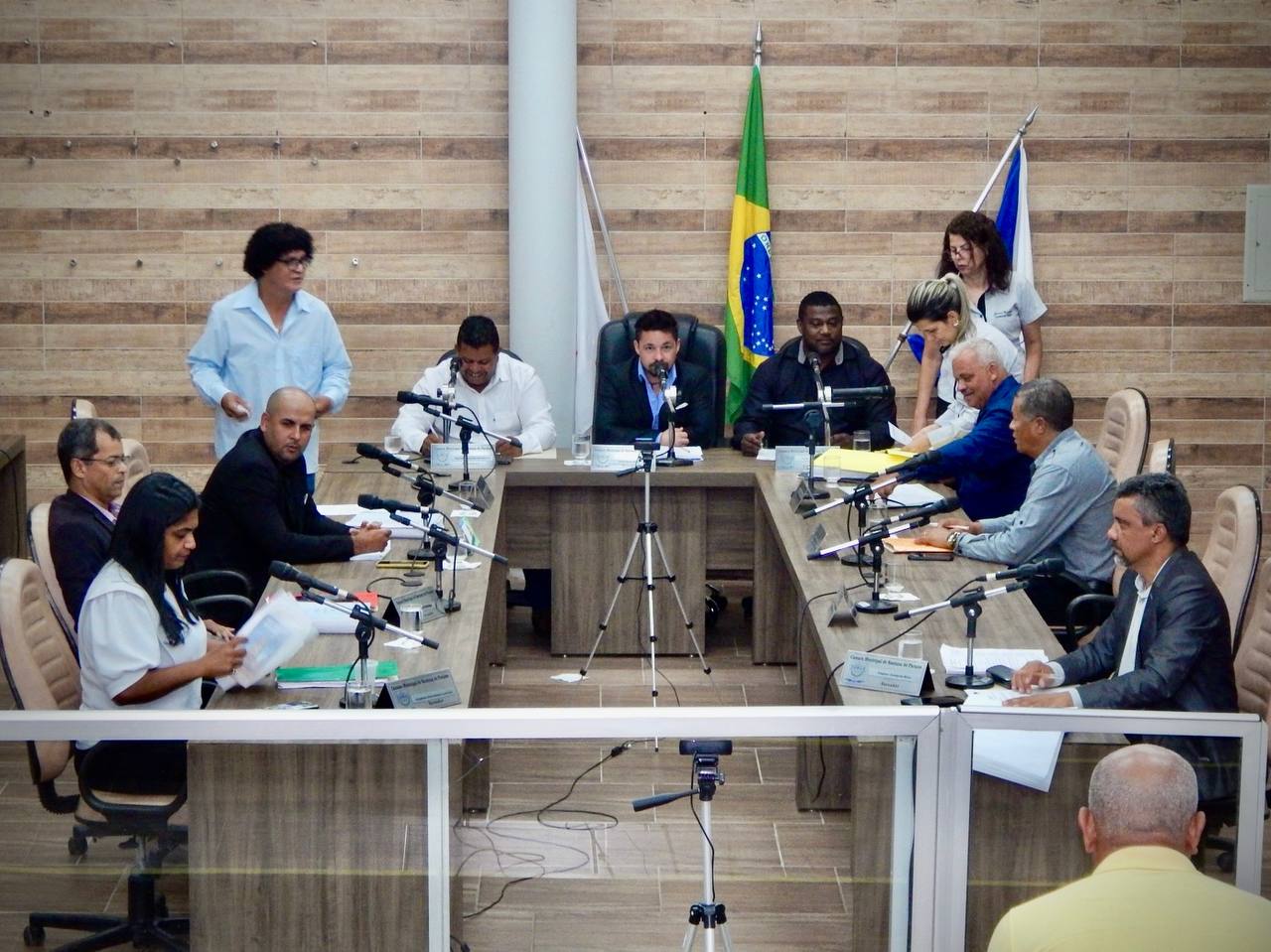 Câmara Municipal de Santana do Paraíso/MG realiza segunda sessão ordinária e aprovação de projetos impactantes para a comunidade.